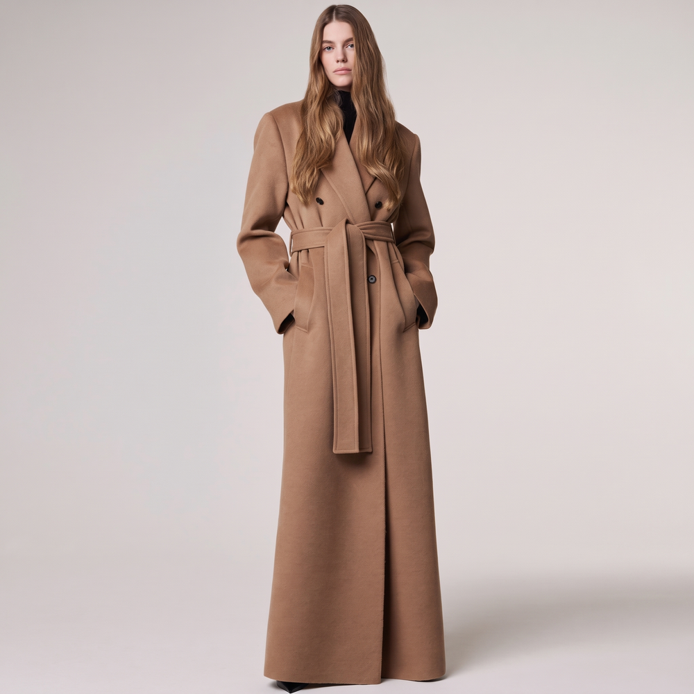 Klasyczny Płaszcz Wełniany Camel — przednia